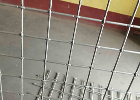 Grillage tissé serti par replis par serrure en aluminium 3