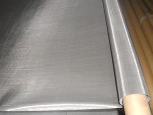 La surface de filtrage étroite de Twill Dutch Weave Wire Mesh Excellentes propriétés de résistance