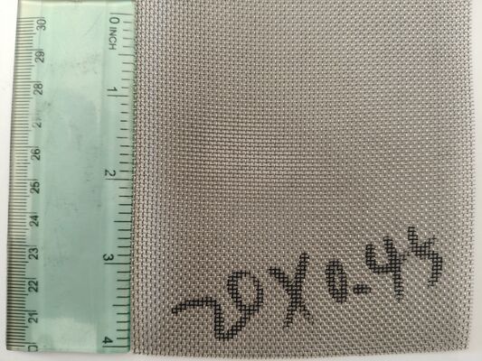 Tissu métallique carré à armure toile 20 mesh 0.45mm en acier inoxydable, résistance à la corrosion bien supérieure