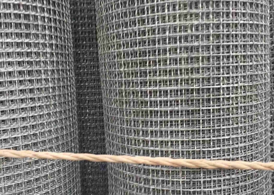 Le type de finition de fin a serti par replis la douille galvanisée de tissu de fil affile le grillage serti par replis